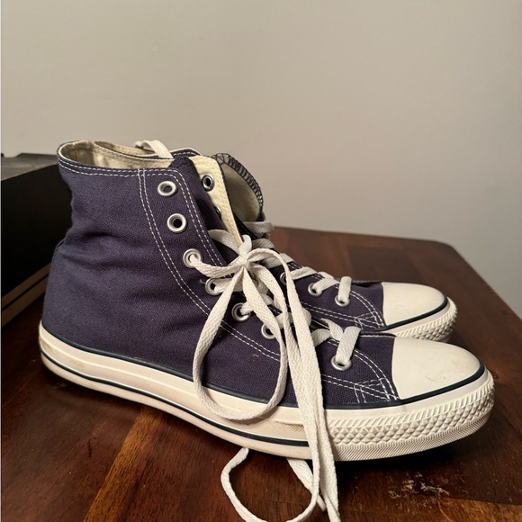 Navy Converse Chuck hi tops Size 9 Men Size 11 Women - Picture 6 of 6